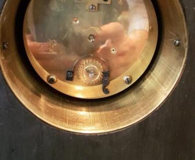 Fine Quality Flared Side Inlaid Mantel Clock - Image 3