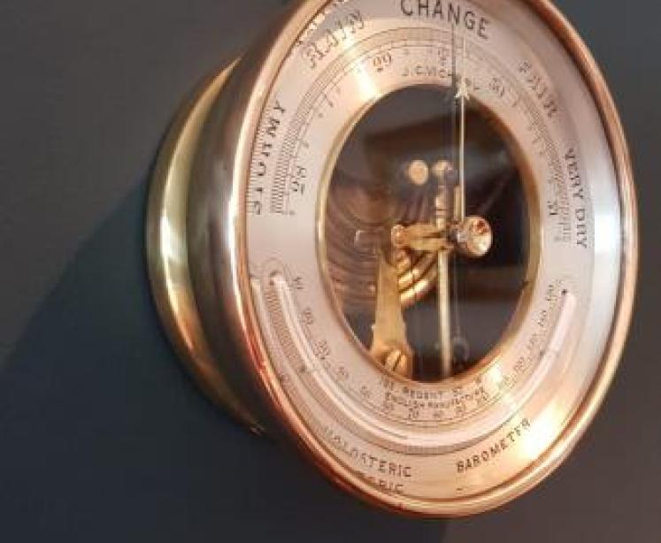 Superb Victorian Boxed Marine Barometer by Vicary - Image 5