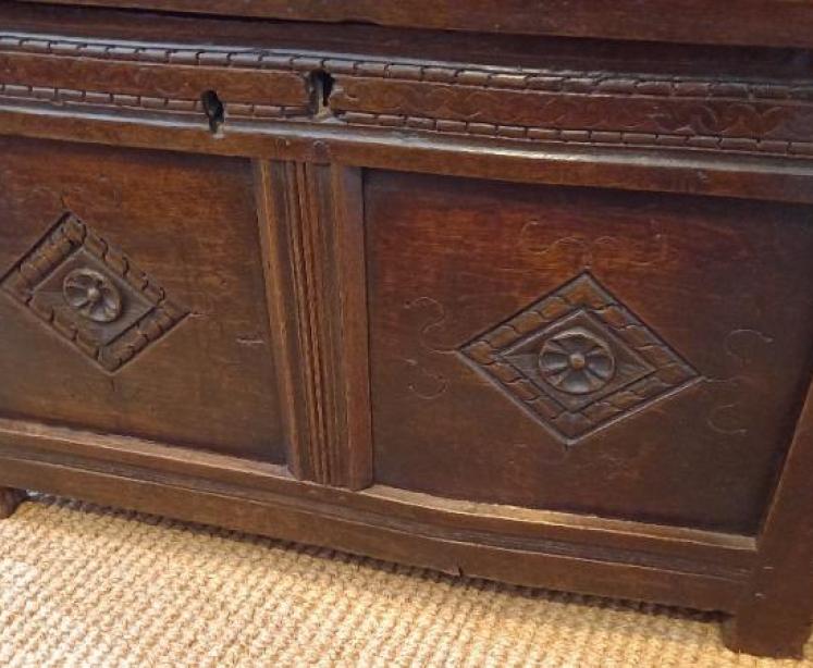 Small George I Period Oak Coffer c.1720 - Image 3
