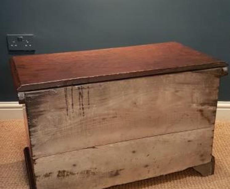 Outstanding George II Oak Coffer Bach - Image 4