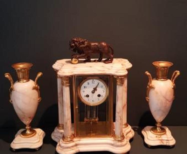 Fine Quality Victorian Three Piece Clock Garniture - Image 1