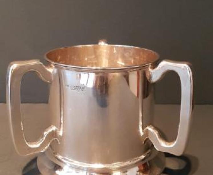 Unusual Chester Silver Magnum Bottle Coaster - Image 1