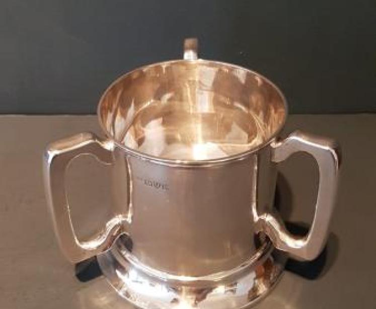 Unusual Chester Silver Magnum Bottle Coaster - Image 2