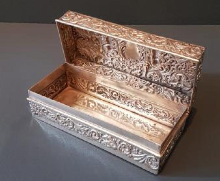 Edwardian Goldsmiths and Silversmiths Silver Box - Image 6
