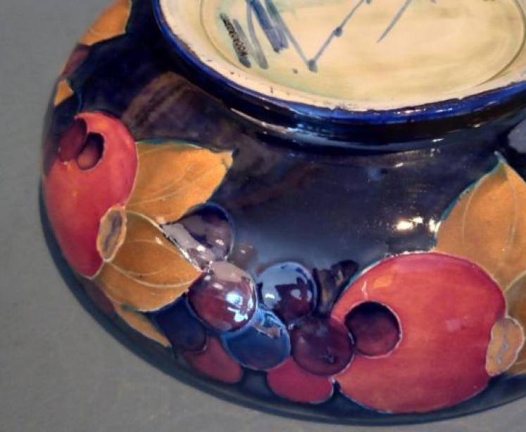 Large Antique Moorcroft Seeded Pomegranate Bowl - Image 5