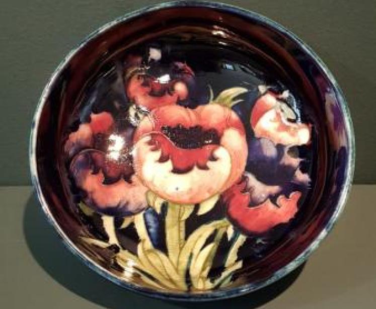 Early Moorcroft Big Poppy Bowl - Image 4