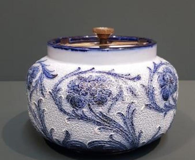 Macintyre Pale Blue Panelled Poppy Humidor - Image 2