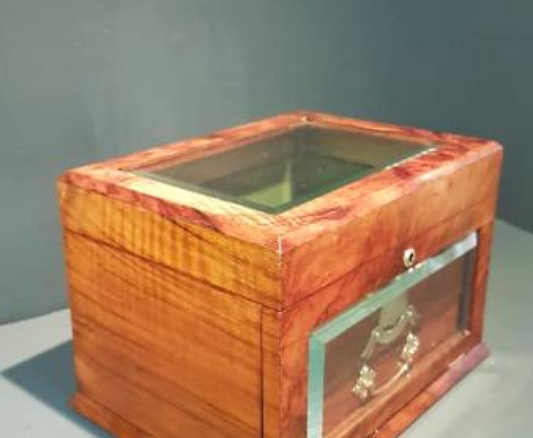 Superb Victorian Walnut Jewellery Box - Image 2