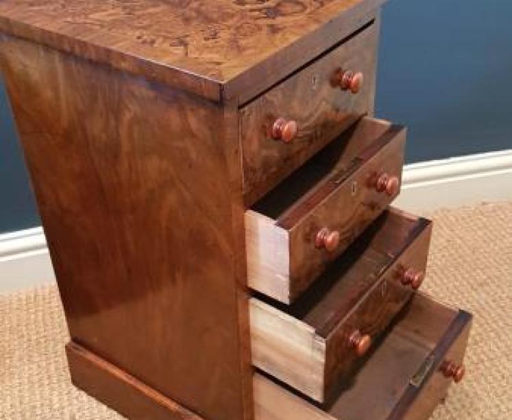 Pair of Victorian Burr Walnut Bedside Chests - Image 3