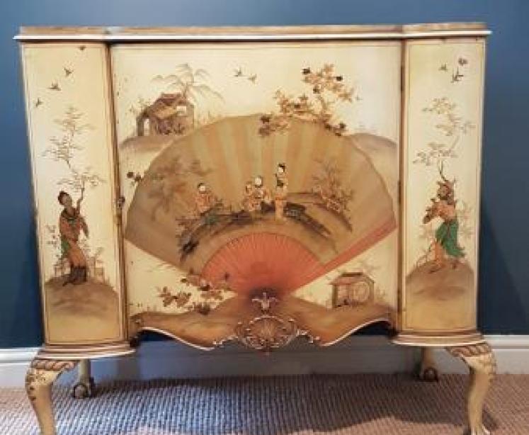 1920's Chinoiserie Side Cabinet - Image 4