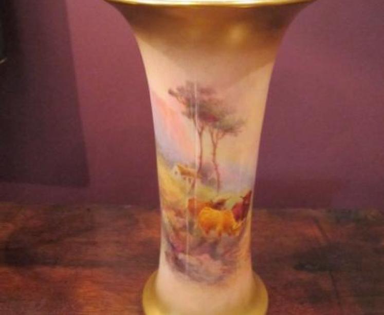 Fine Royal Worcester Vase by Harry Stinton  - Image 1