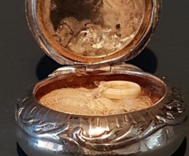 Silver Fob Powder Puff - Image 6