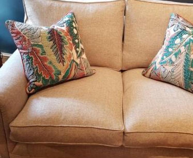 Quality Edwardian Two Seater Sofa - Image 4