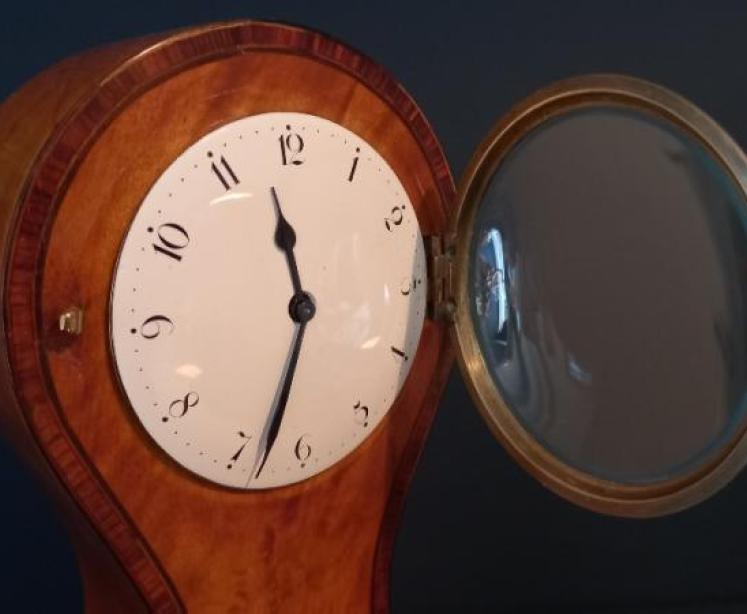 Fine Sheraton Satinwood Inlaid Flared front Mantel Clock - Image 4