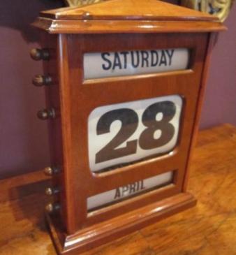 Large Victorian GWR Polished Walnut Desk Calendar