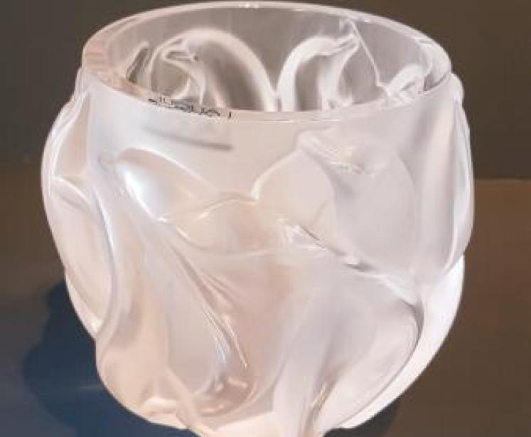 Lalique Dolphins Vase - Image 5