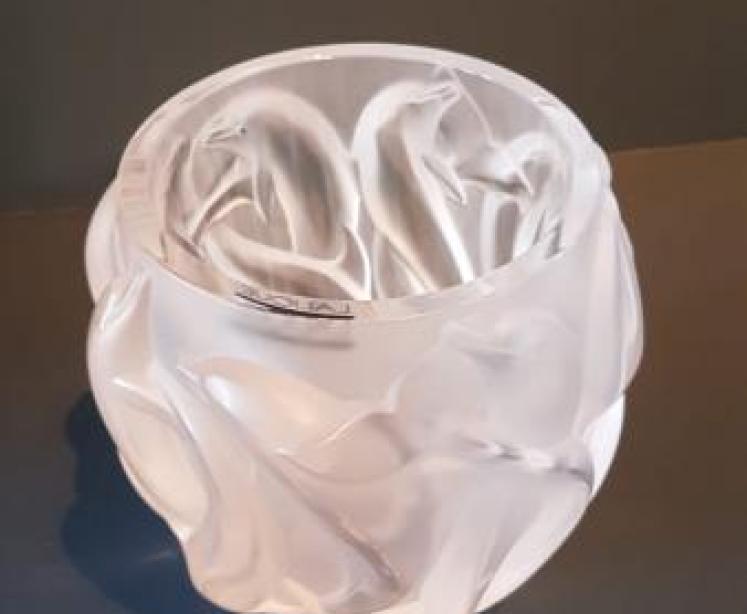 Lalique Dolphins Vase - Image 7