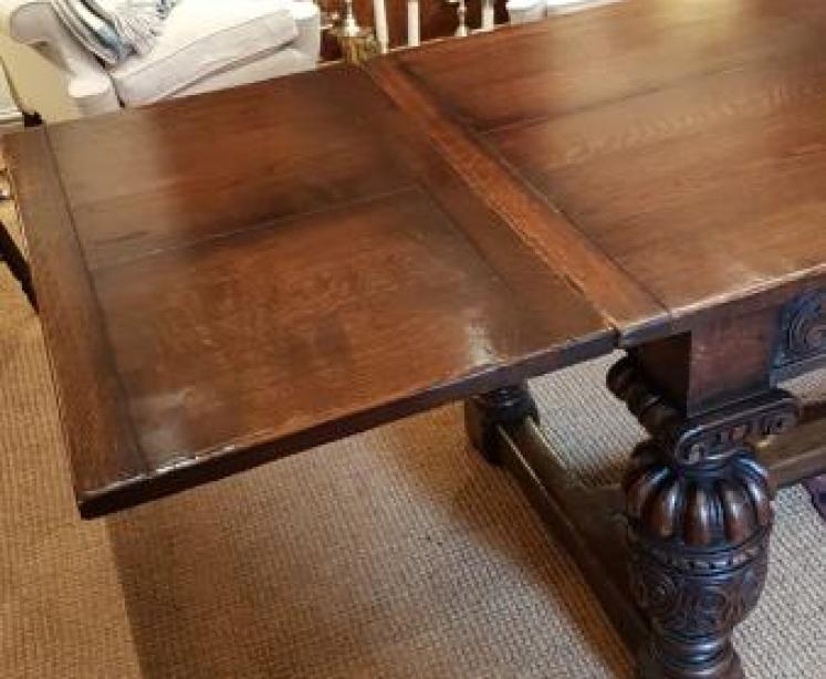 Superb Extending Oak Refectory Table - Image 3