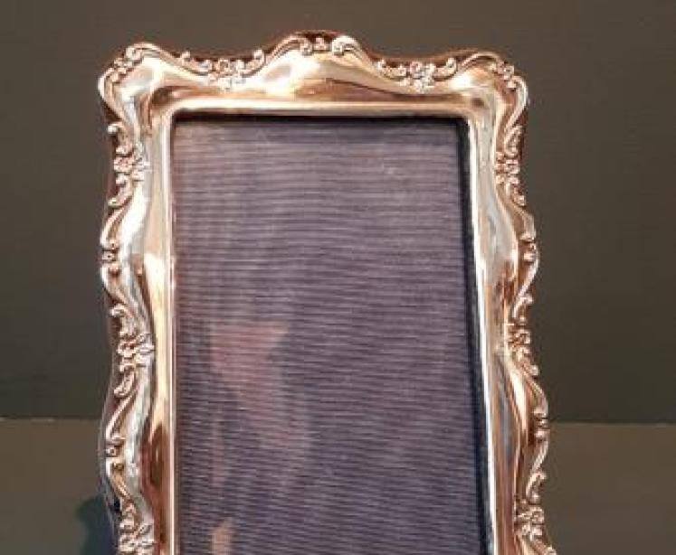 Edwardian Silver Photo Frame by Henry Matthews - Image 1