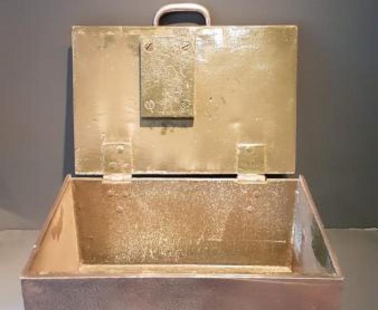 William IV Military Safe - Image 2