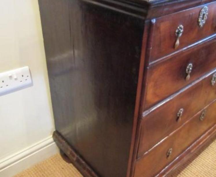 Fine William & Mary Period Walnut Chest - Image 3