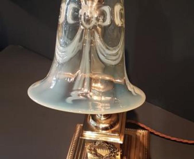Superb Adjustable Brass Lamp and Vaseline Shade - Image 4