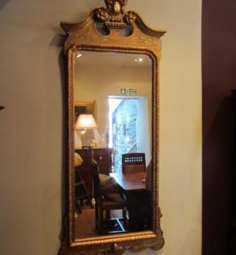 Superb Early Victorian Timber Gilt Wall Mirror