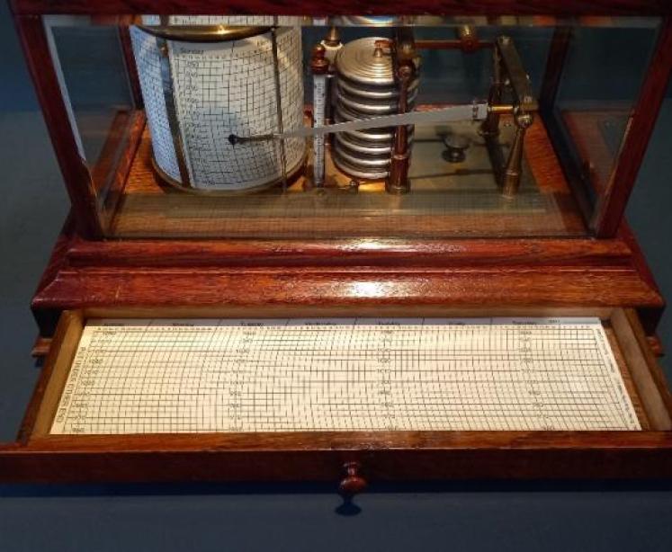 Antique Negretti & Zambra Polished Oak Barograph - Image 6