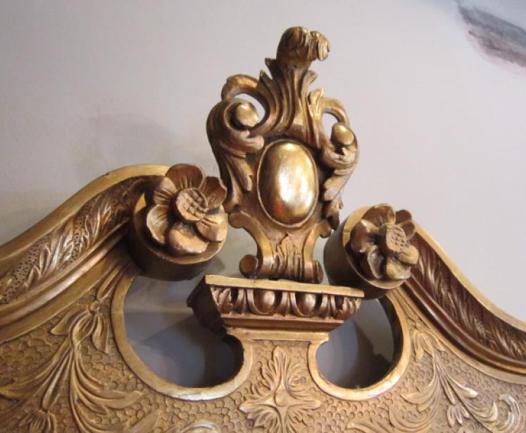 Superb Early Victorian Timber Gilt Wall Mirror - Image 2