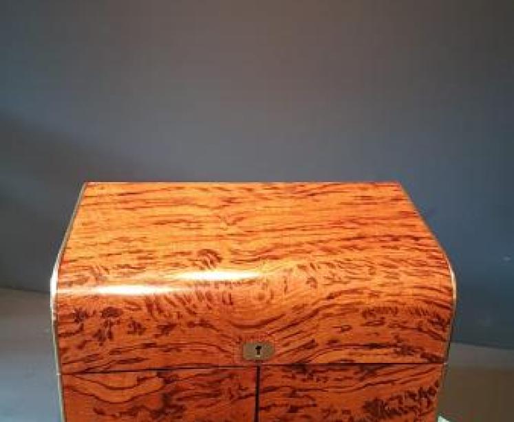 Outstanding Victorian Tantalus Box - Image 2