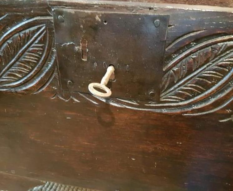 Period Oak Six Plank Coffer - Image 6