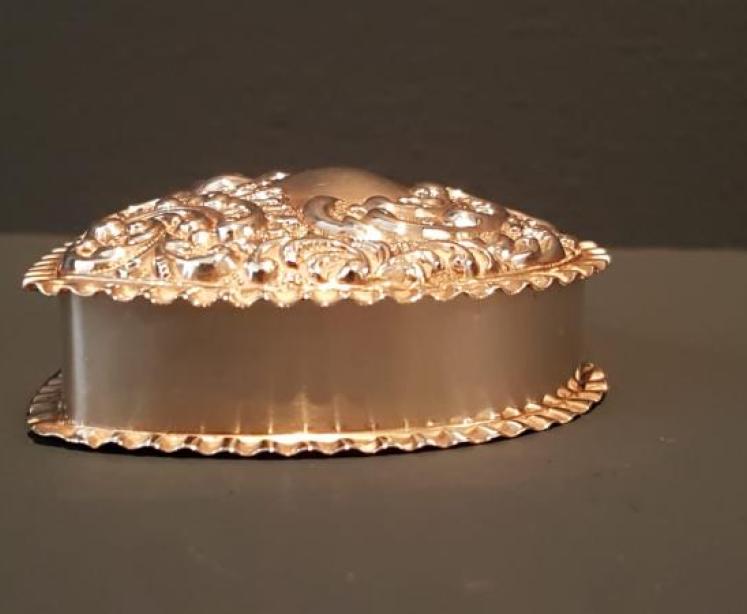 Antique Silver Heart Shaped Ring Box - Image 5