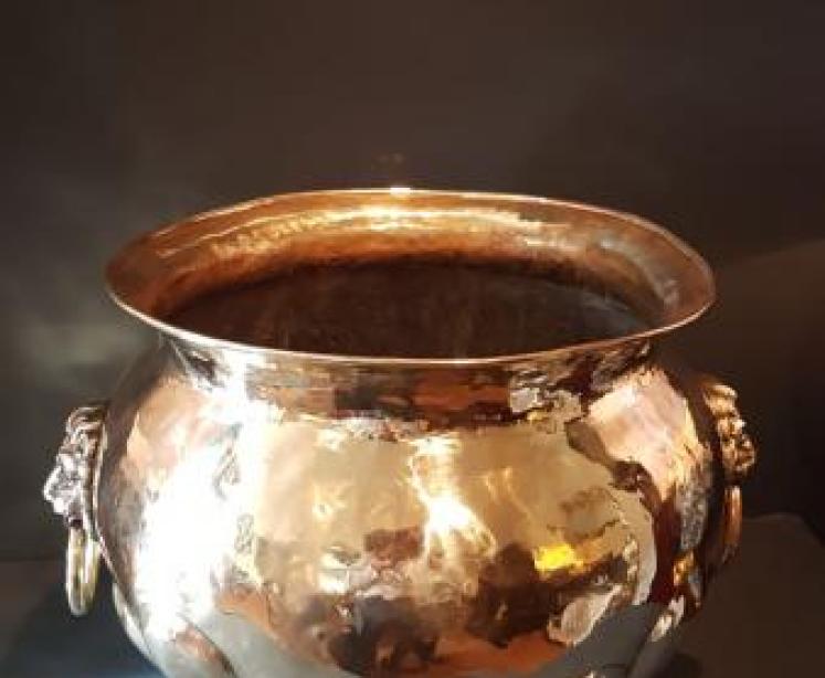 Large Victorian Brass Lion Mask Handled Planter - Image 1