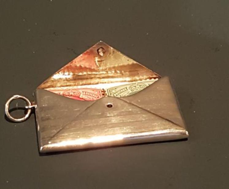 Engine Turned Silver Double Stamp Wallet - Image 2