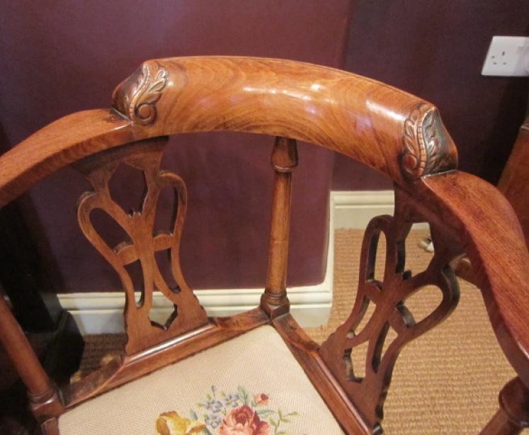 George III Period Mahogany Child's Corner Armchair - Image 2