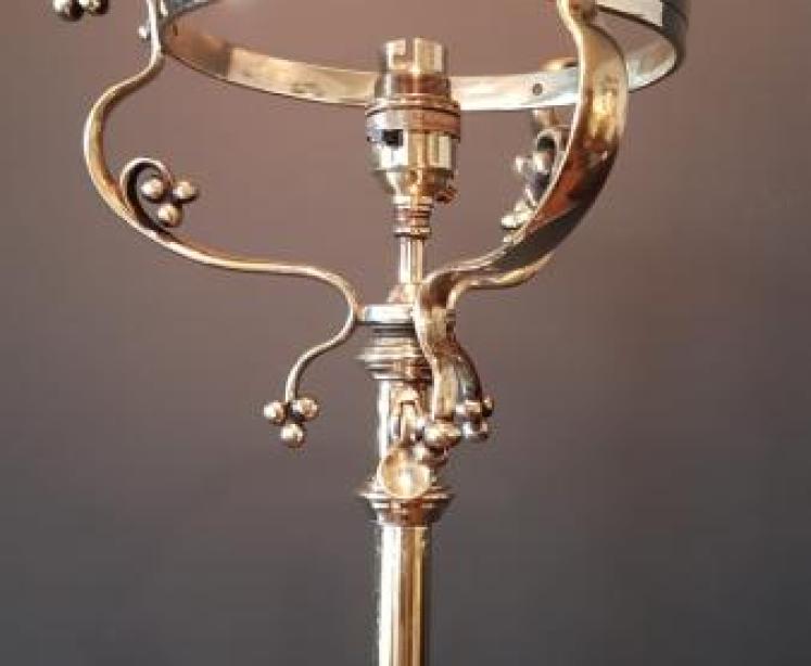 Victorian Brass Rise and Fall Lamp Standard - Image 3