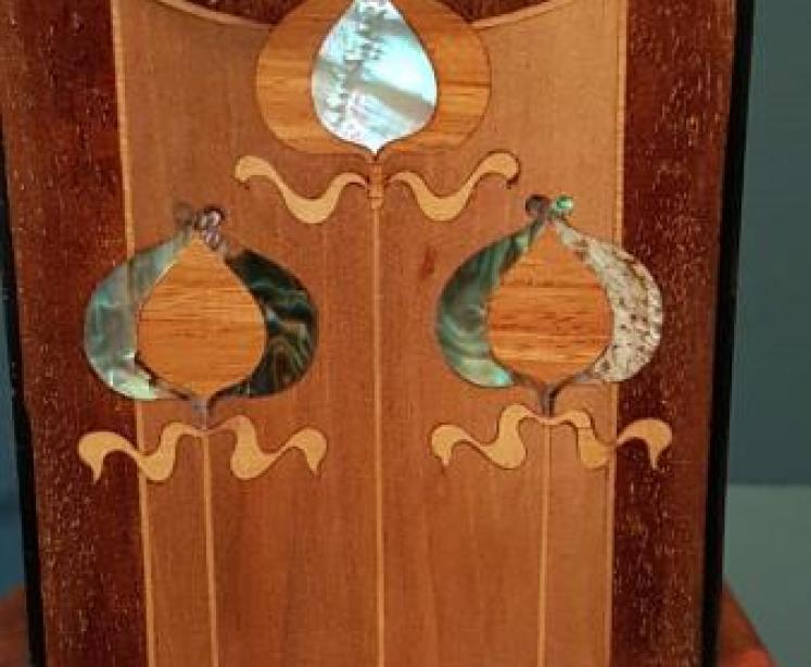 Superb Art Nouveau Inlaid Mantel Clock - Image 4