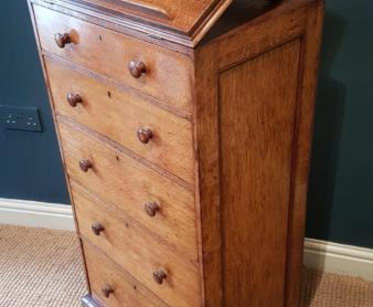 Victorian Oak Gillow 5 Drawer Chest - Image 2