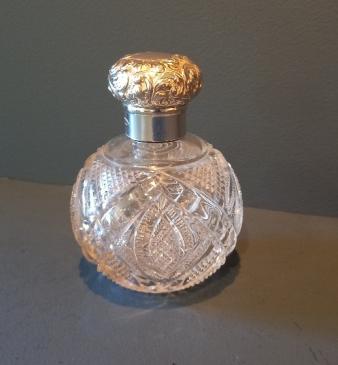 Victorian Silver Topped Crystal Cut Scent Bottle