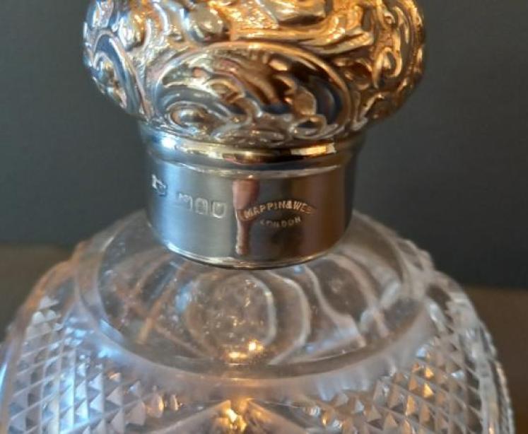 Victorian Silver Topped Crystal Cut Scent Bottle - Image 4