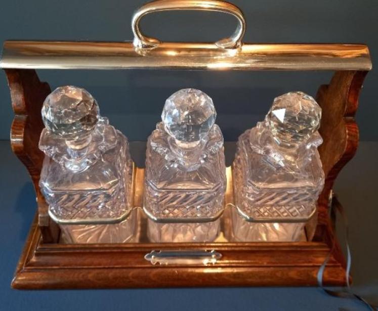 Superb Victorian Three Bottle Tilting Tantalus - Image 4