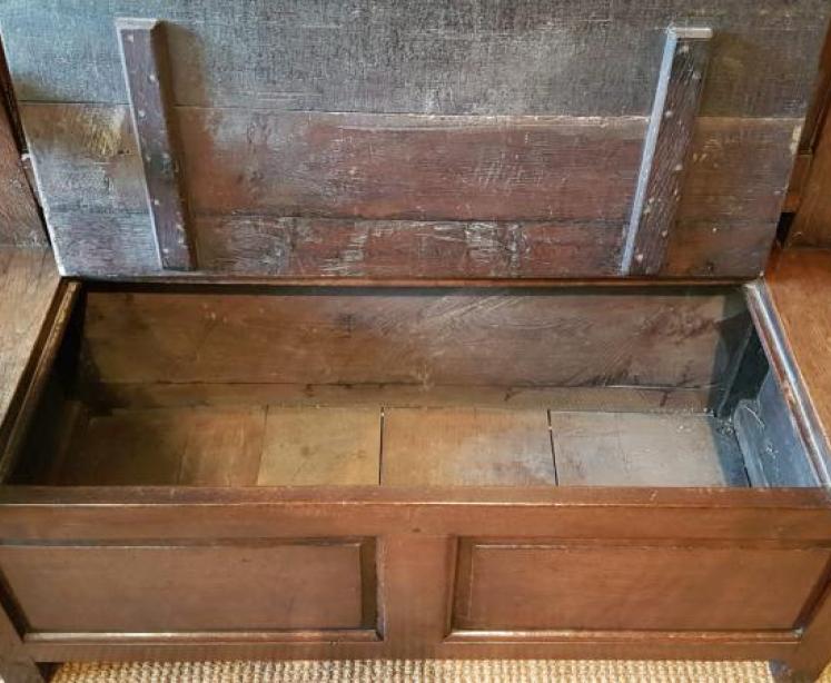 Small Period Oak Box Settle - Image 4