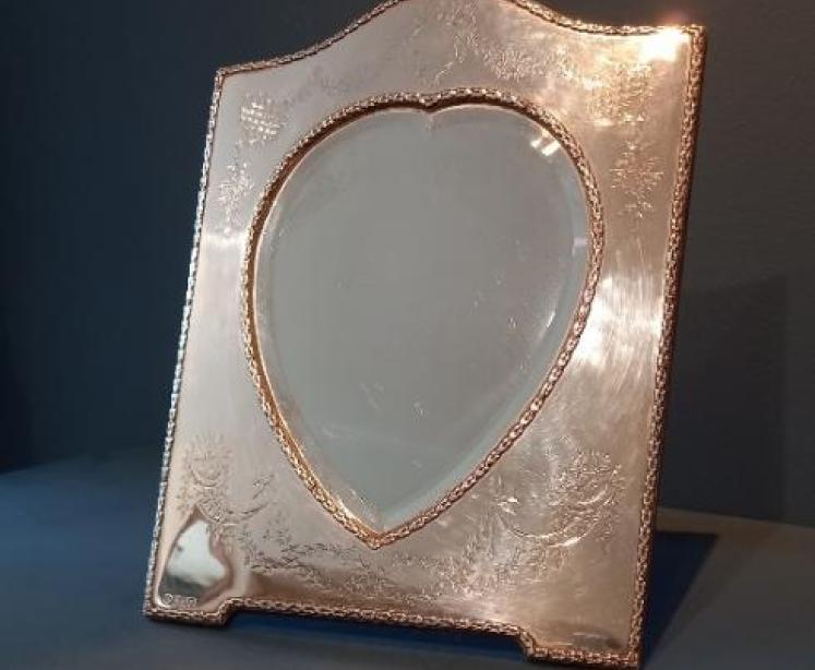 Fine Antique Silver Heart Shaped Table Mirror - Image 1