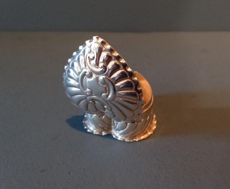 Victorian Heart Shaped Table Box - Image 4