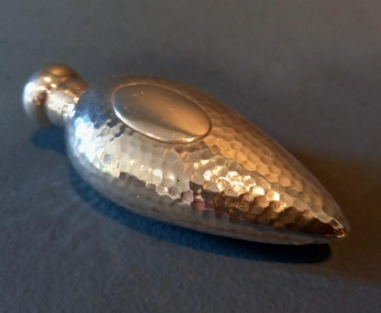 Antique Silver Planished Travelling Scent - Image 4