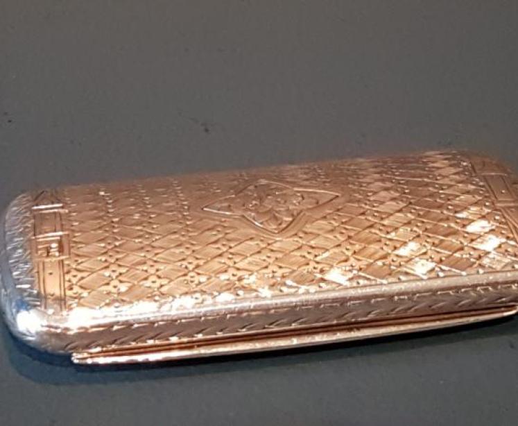 Engraved Silver Pocket Snuff - Image 2