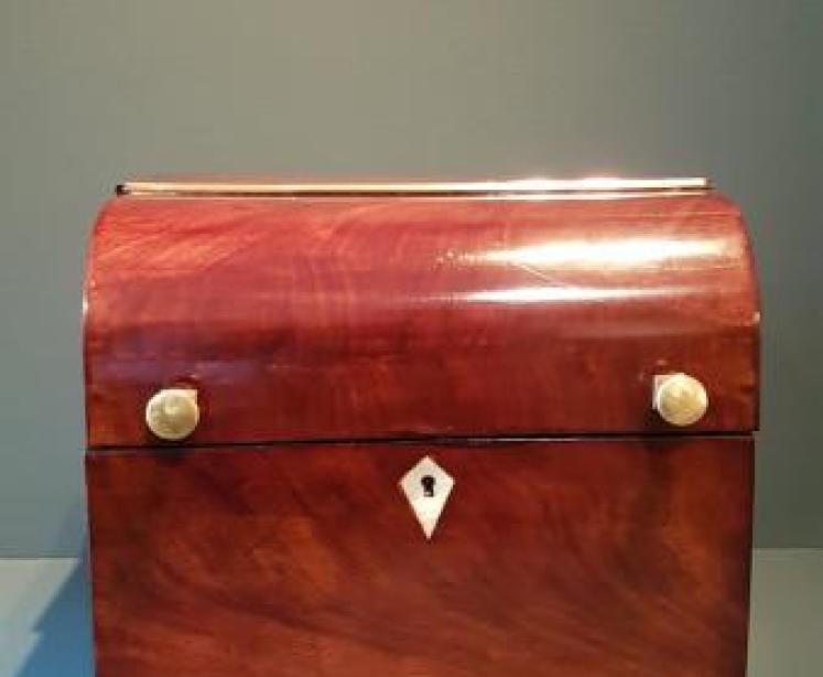Early Victorian Mahogany Tantalus Box - Image 5