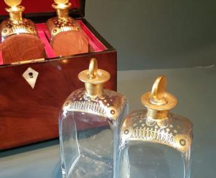 Early Victorian Mahogany Tantalus Box - Image 6