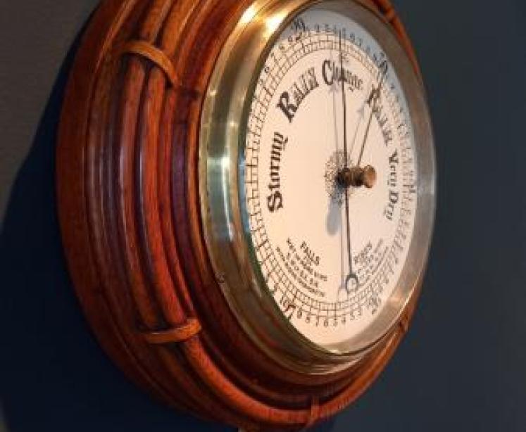 Antique Oak Ship's Rope Wheel Barometer - Image 6