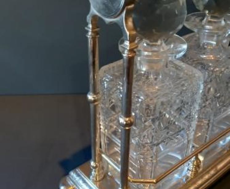  Late Victorian Silver Plated Three Bottle Tantalus - Image 4